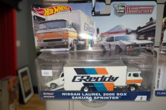 Nissan Laurel 2000 SGX & Sakura Sprinter
